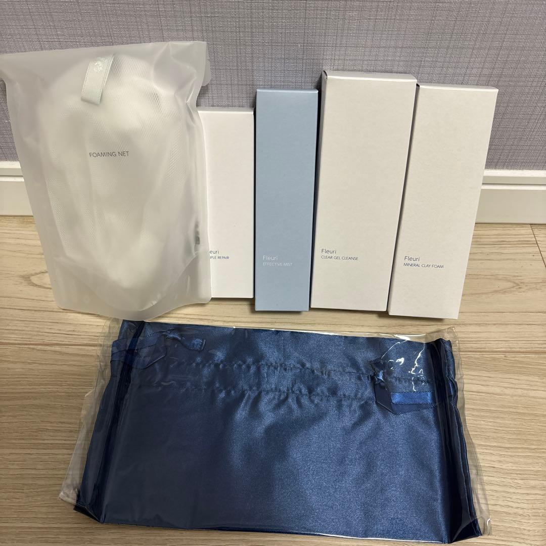 Fleuri フルリ スキンケア 4点セット＋洗顔ネット・ポーチ付き