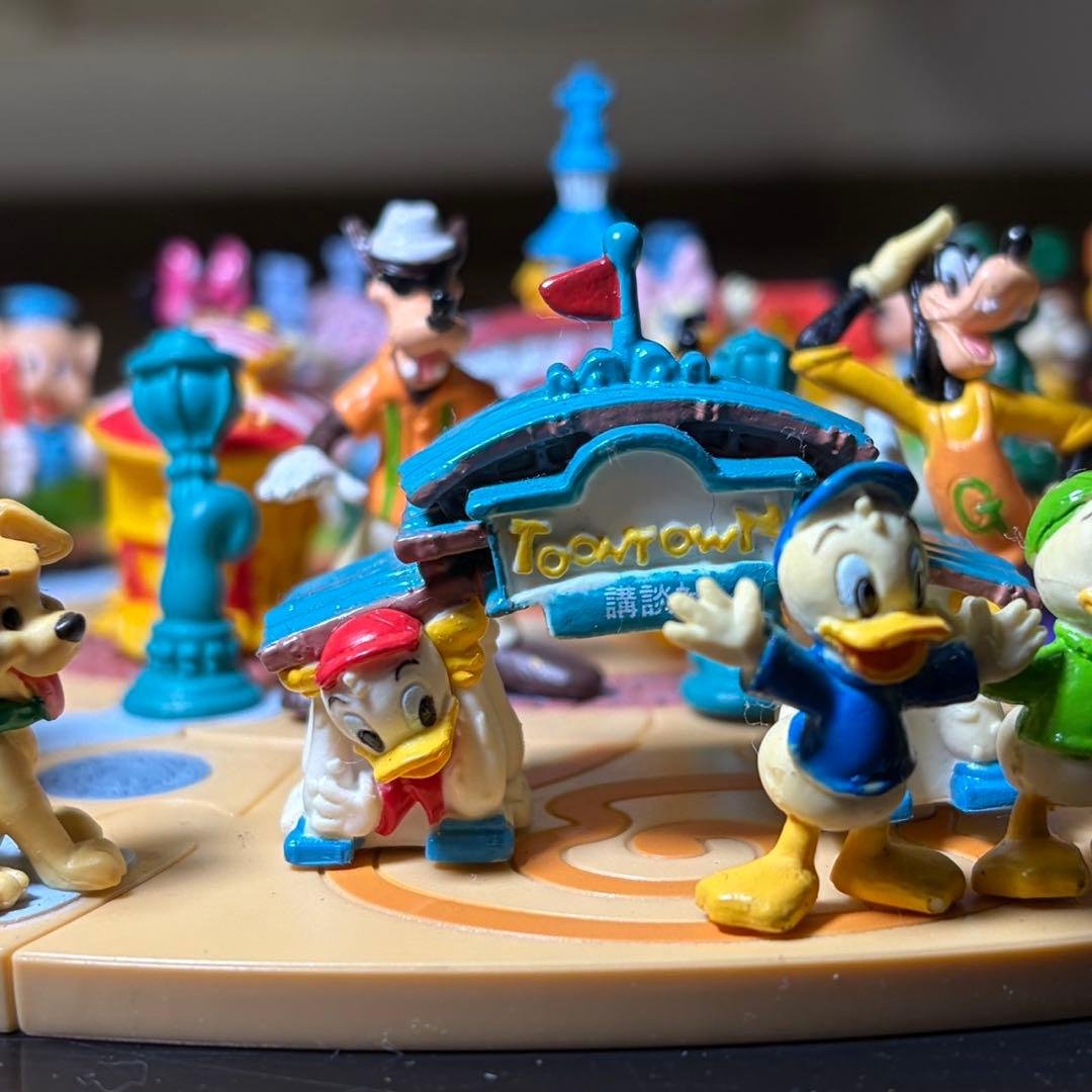 ディズニー ジオラマ ファギュア トゥーンタウン ミニー ミッキー 希少