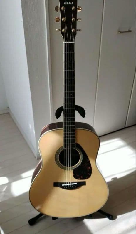 YAMAHA LL6ARE　カポタスト付き　弦高調整済み