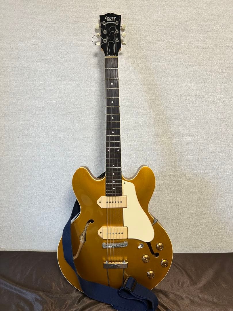 セミアコ　ARCHTOP Tribute ゴールド