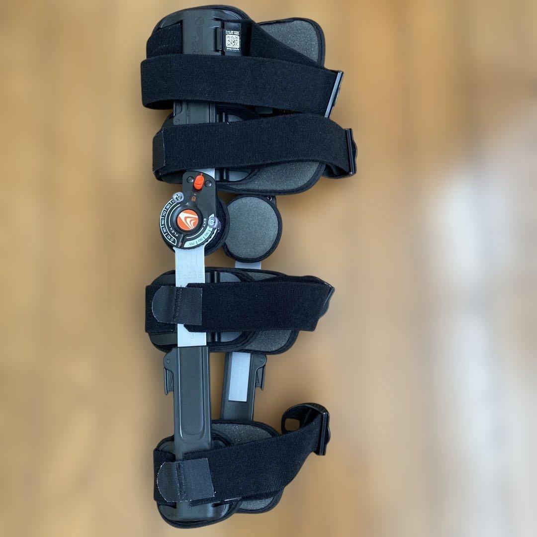 BREG 膝用装具　 調整可能 膝用サポーター フリーサイズ