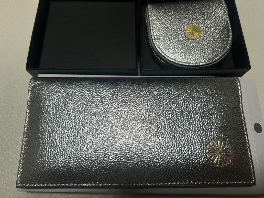 【即日発送】皇居 長財布 本革 シルバー 銀/ケース 小銭入れ