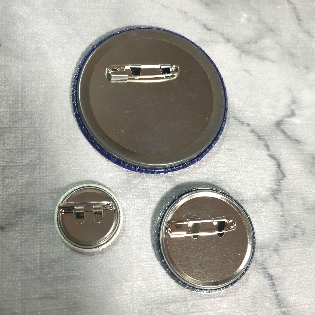 RADWIMPS 青とメメメ公式グッズ 缶バッチ - メルカリ