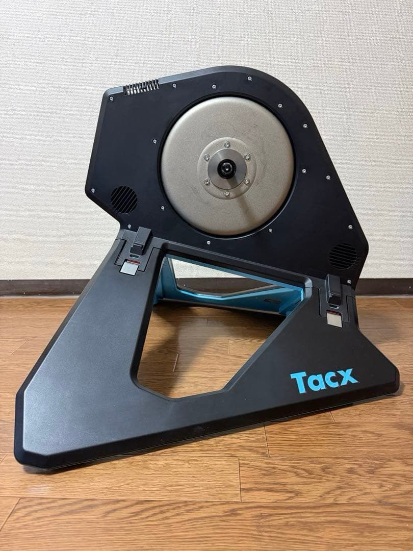 Tacx NEO2 SMARTトレーナー