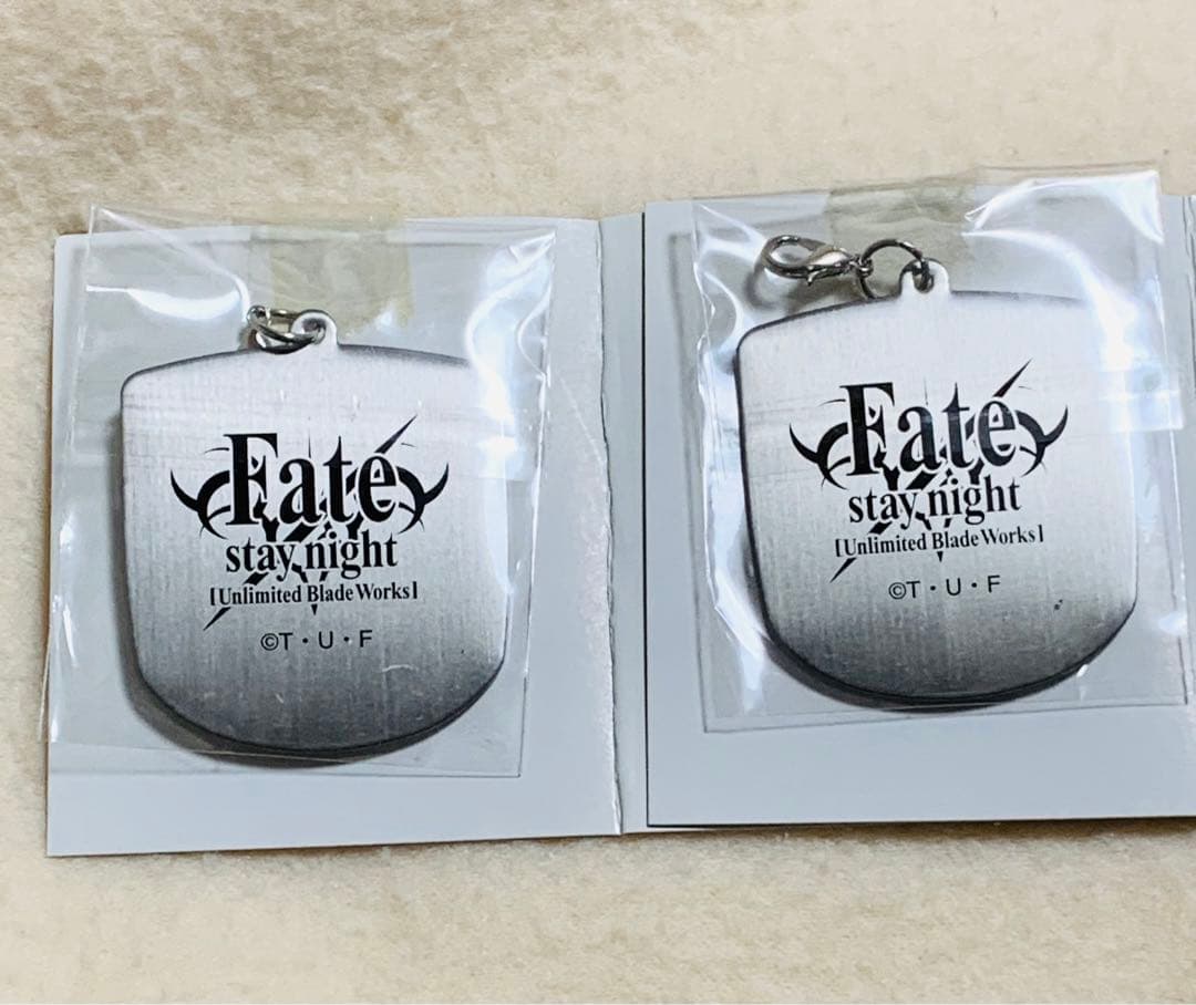 fate ubw ギルガメッシュ ポストカード ファスナーマスコット - メルカリ