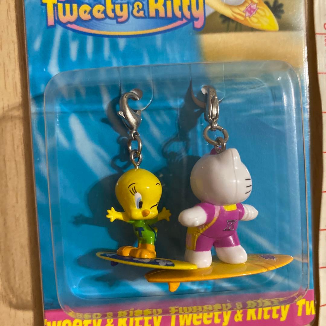 [レア] キティ　トゥイーティーサーフボード　キーホルダー　ご当地　2002年