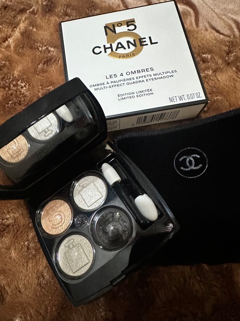 CHANEL LES 4 OMBRES アイシャドウパレット 限定版　No.5