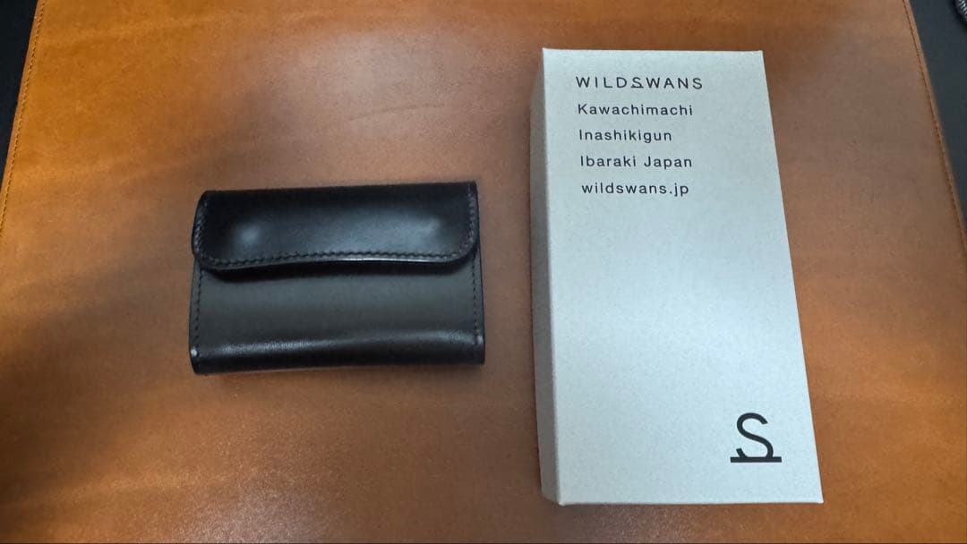 小物 WILD SWANS PONT