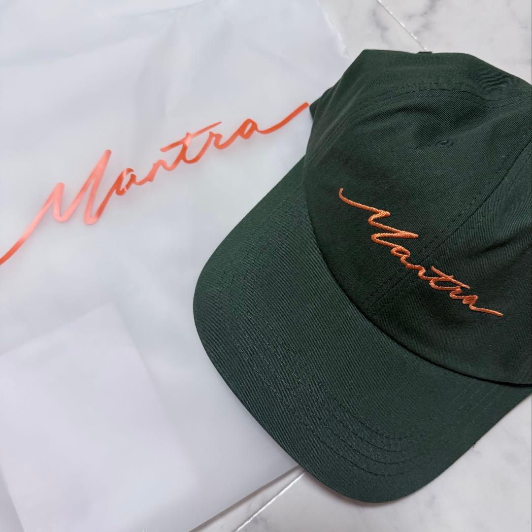 【レア】jennie mantra キャップ BLACKPINK ジェニー着用/LMC/GOTHIC SATIN 6PANEL CAP (LMC/キャップ