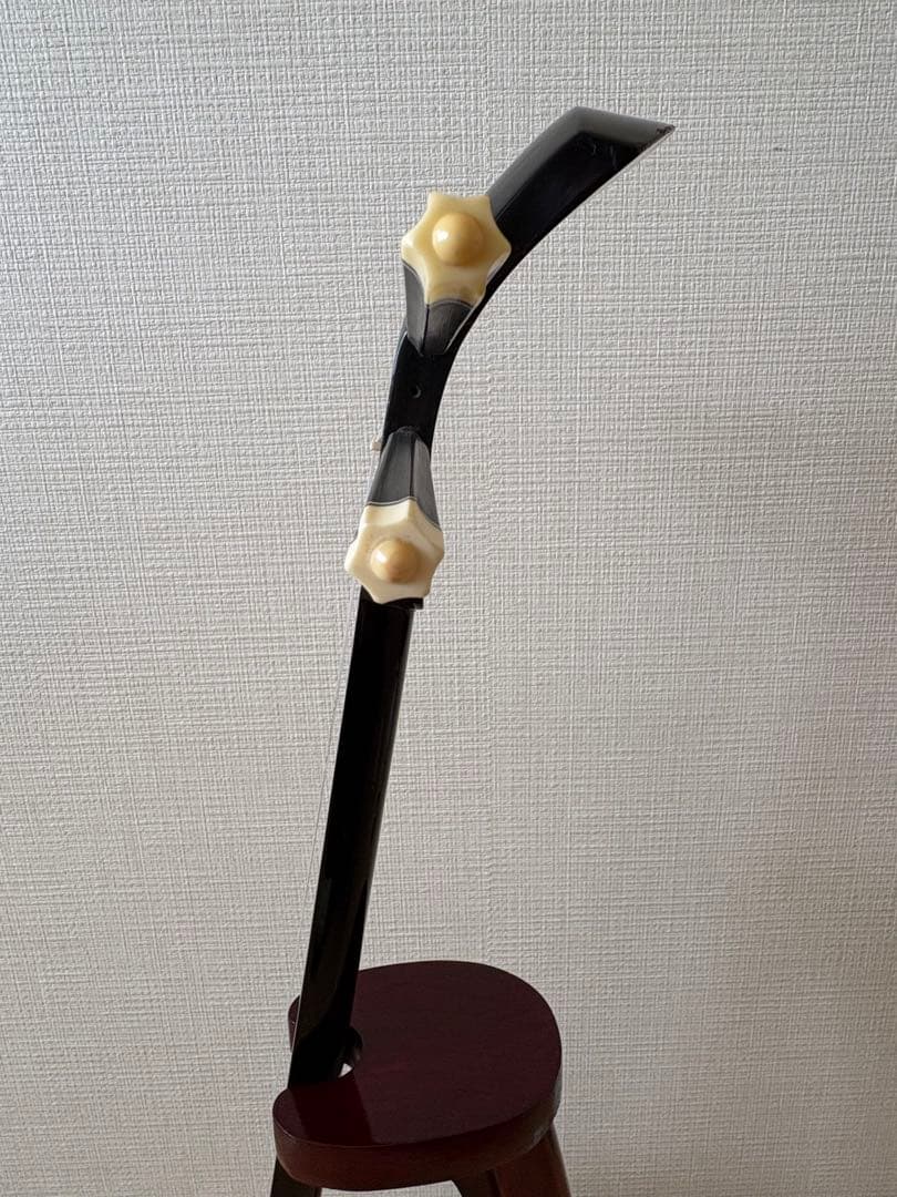 再度値下げしました古い沖縄又吉三線 本体 ハードケース付き - メルカリ