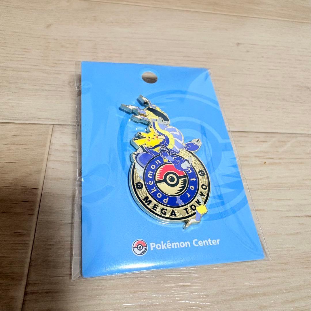 ポケモンセンター メガトウキョー ミライドン ピカチュウ ロゴピンズ