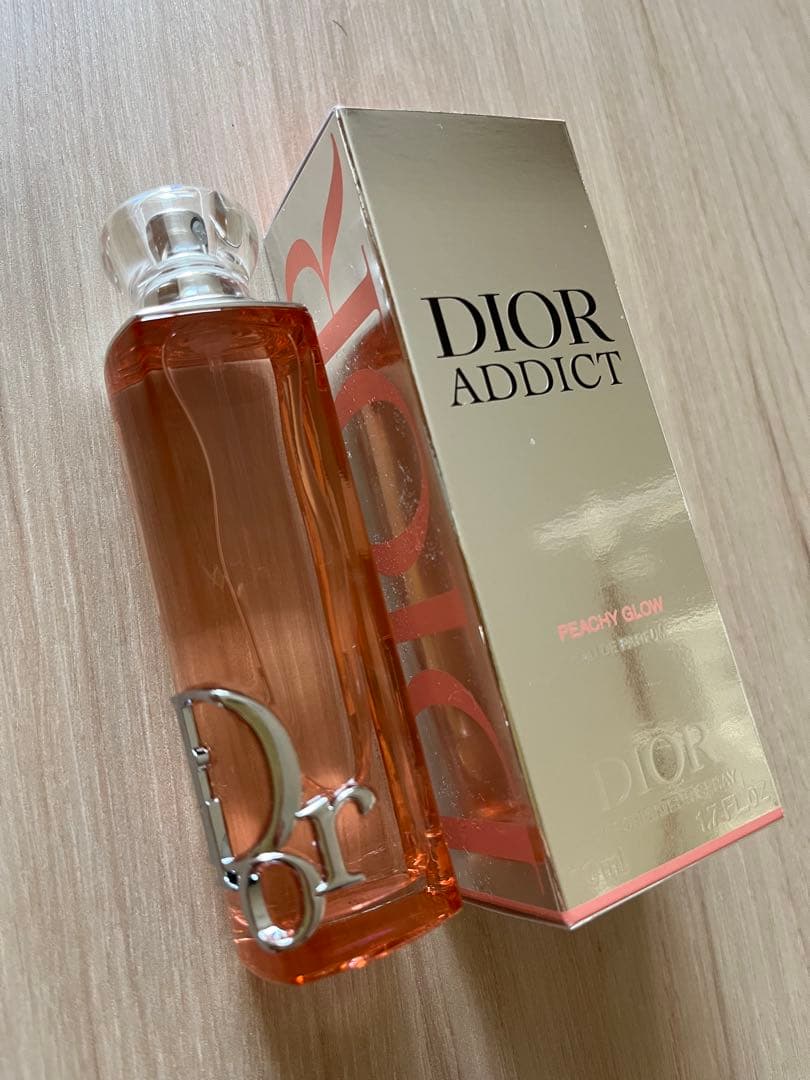 Dior Addict 香水 ピーチー