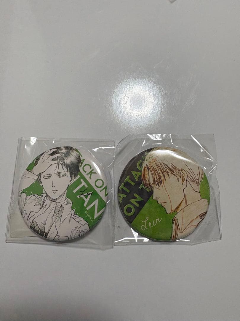 進撃の巨人　リヴァイ　缶バッジ　wit studio