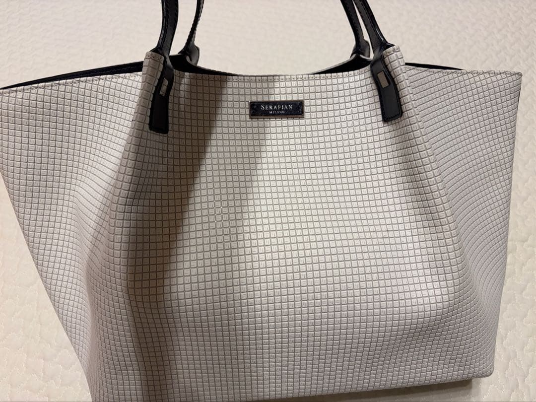 極美品SERAPIAN セラピアン　トートバッグ　ホワイトSTEPAN製