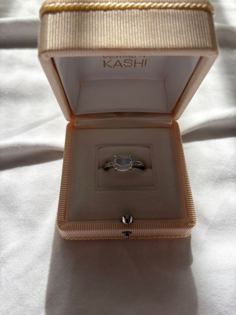 レディース指輪　pt900刻印　ダイヤモンド