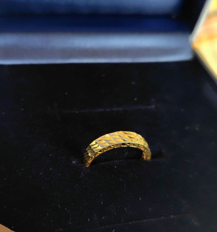 Aprire　18KYG トリプルウェーブライン　デザインリング　13号