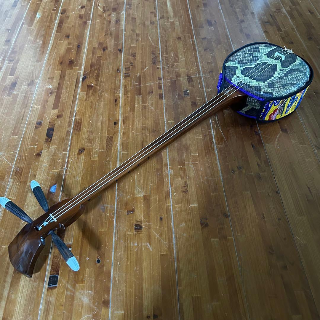 ◼️宮古島から⑦◼️これから始められる女性の方へオススメ◼️綺麗な紅型胴巻付きの三線