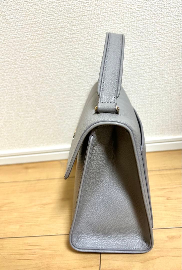 FURLAハンドバッグレー グレー - メルカリ