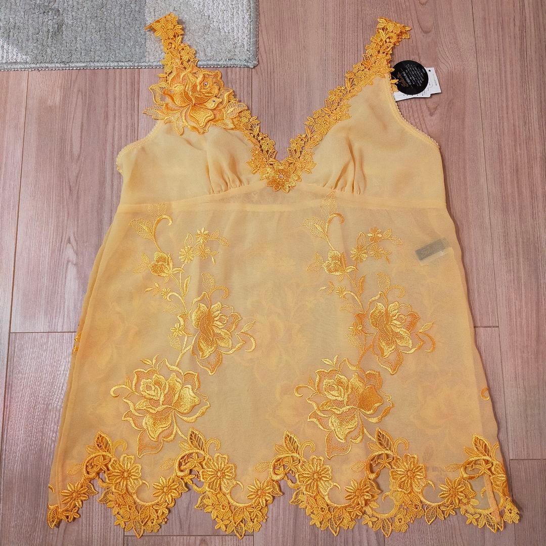 ワコール　店舗限定　スワロフスキー　サルート　花柄　刺繍　キャミソール　L