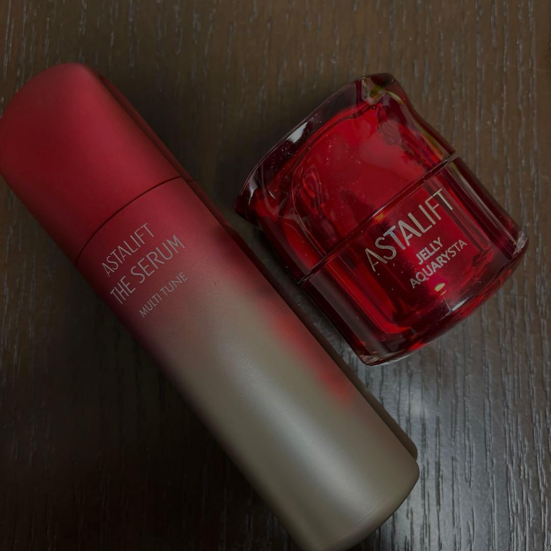 ASTALIFT THE SERUM & ジェリー アクアリスタ セット