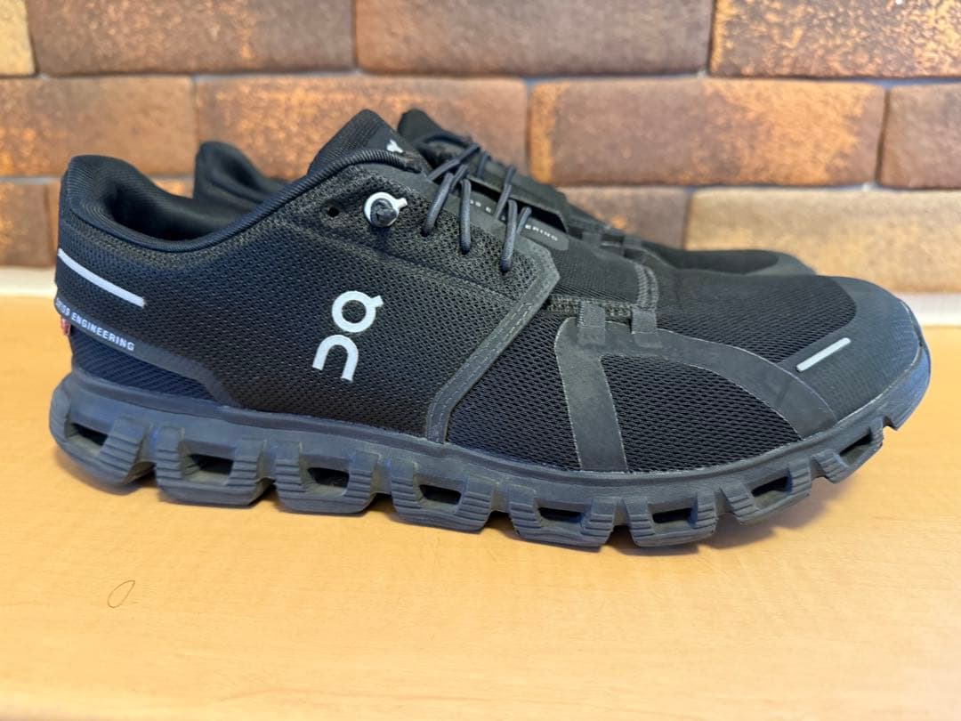 靴 on cloud6 27.5cm