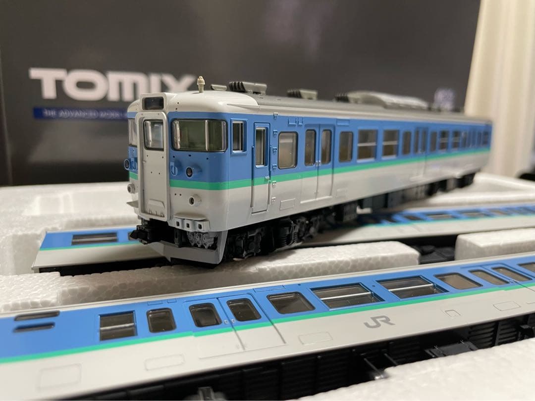 TOMIX 115系1000番台 長野色 HO-077 - メルカリ