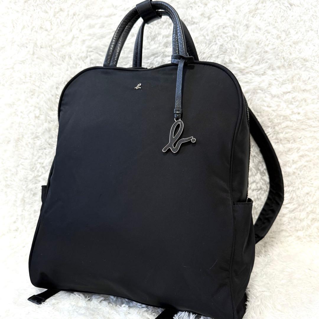 アニエスベー リュック PC入れ付 ブラック パソコン収納 2層ファスナー ロゴ