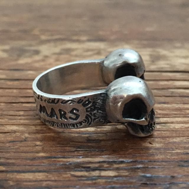 ジョニーデップ愛用 marylin of mars ダブルスカルリング|mercari