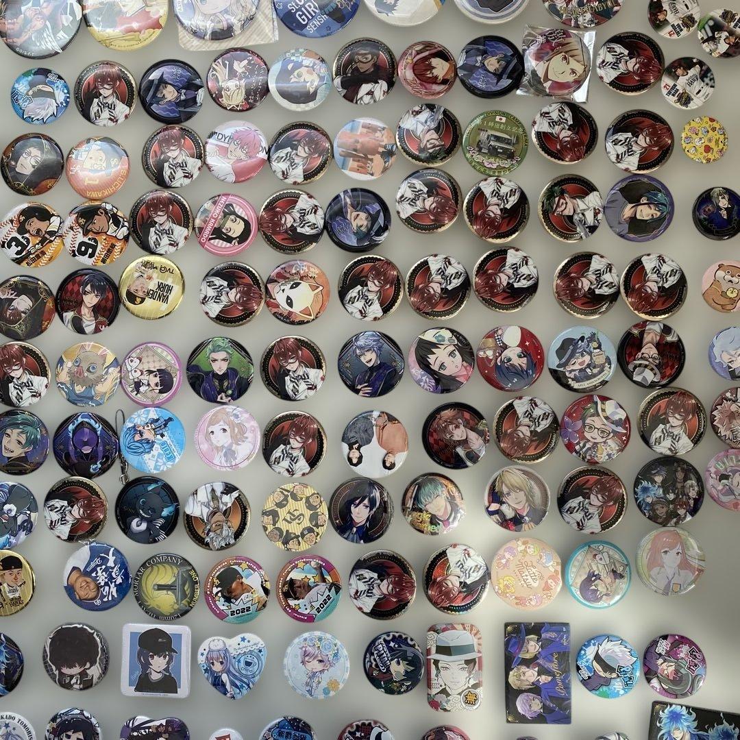 缶バッジ 大量セット 約120枚 ツイステ リドル - メルカリ