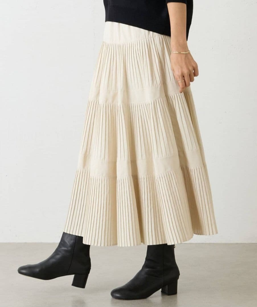 ビアズリー プリーツティアードスカート フリーサイズ ホワイト