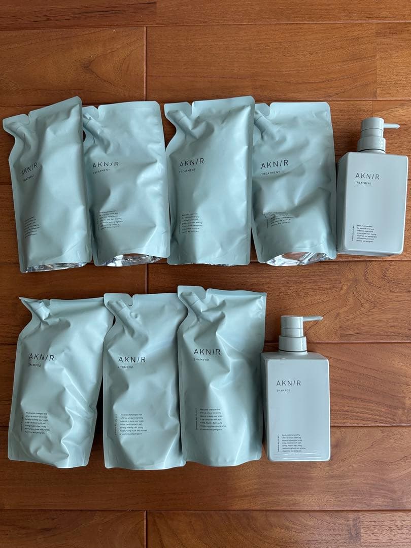 【新品　ボトル付き】AKNIR シャンプーセット 詰め替え7本+ボトル2本