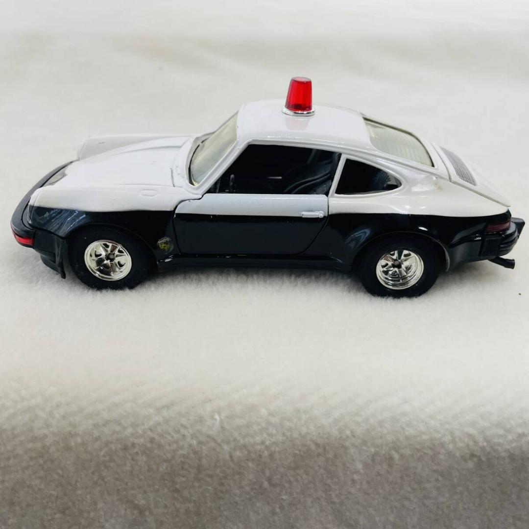 永大 グリップ テクニカ ポルシェ930ター ボ パトロールカー 箱 X866