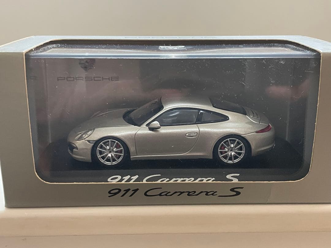 Porsche 911 Carrera S 1/43 シルバー