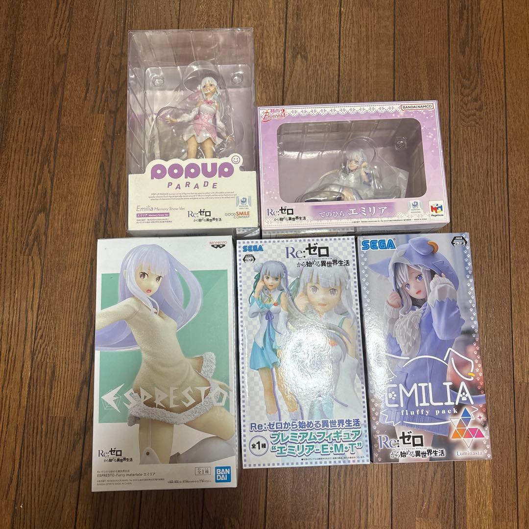 Re:ゼロ エミリア フィギュアセット