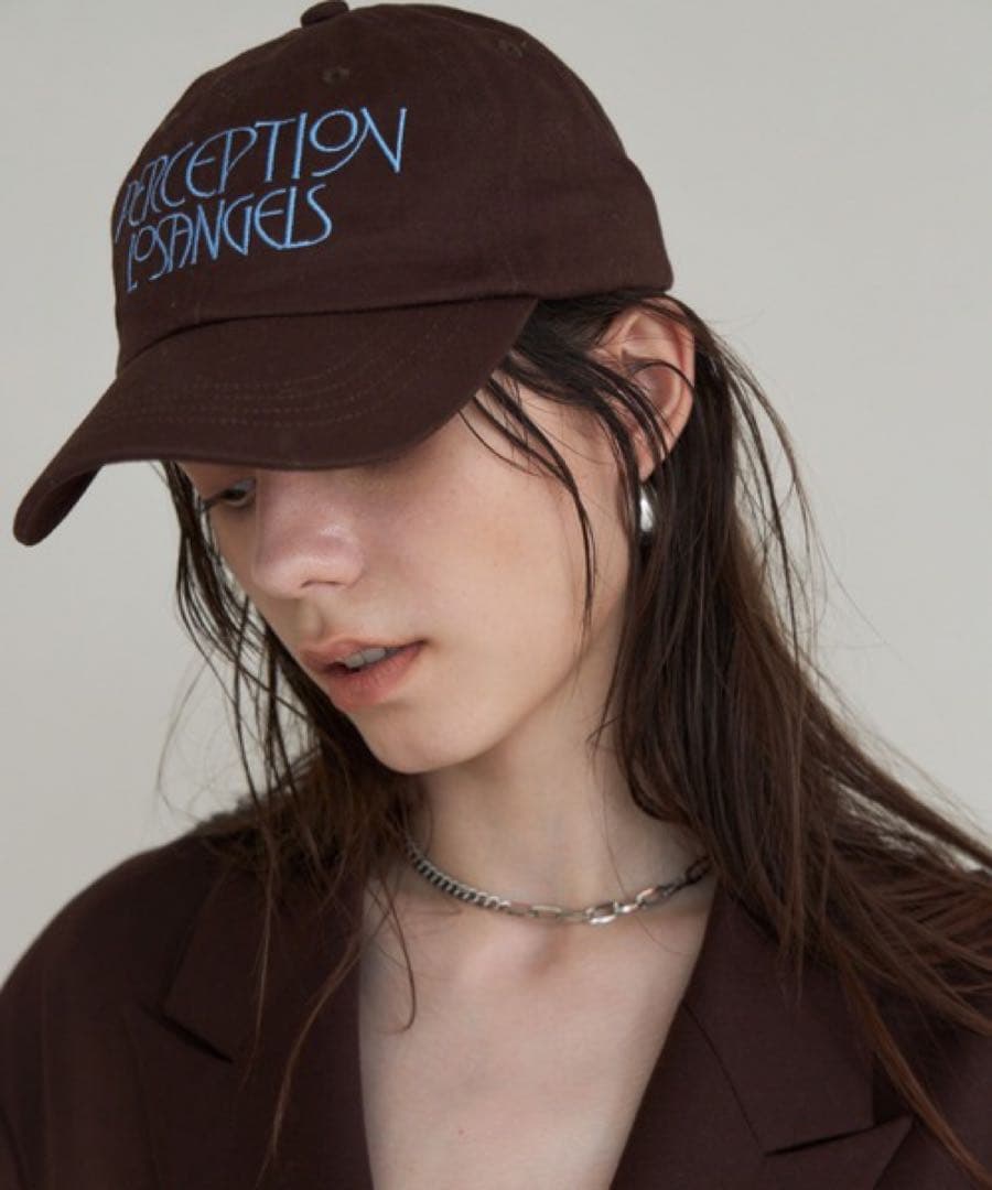 CREDONAブラウンキャップ