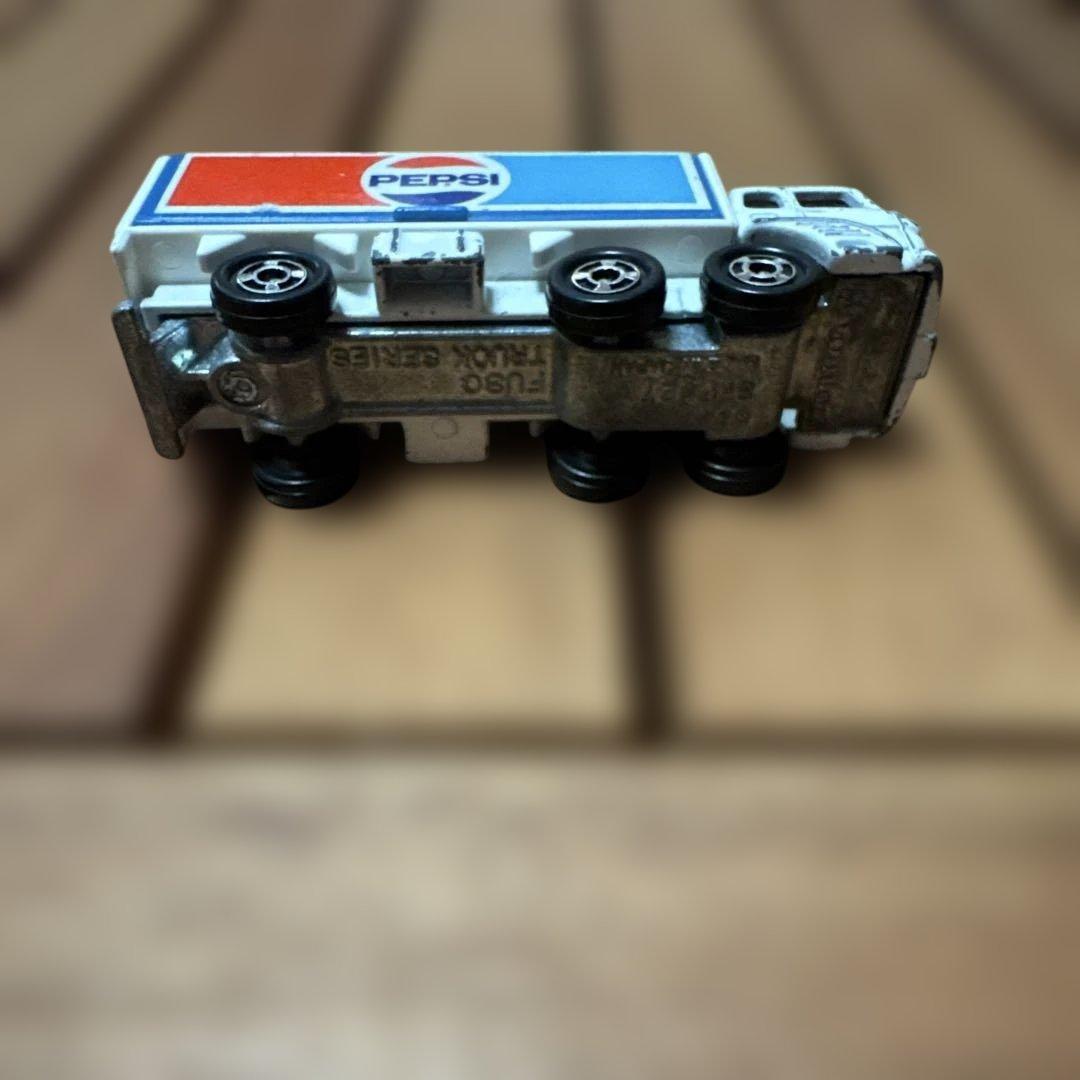 トミカ製 FUSO ふそう ウイング ルーフ トラックペプシコーラ レア