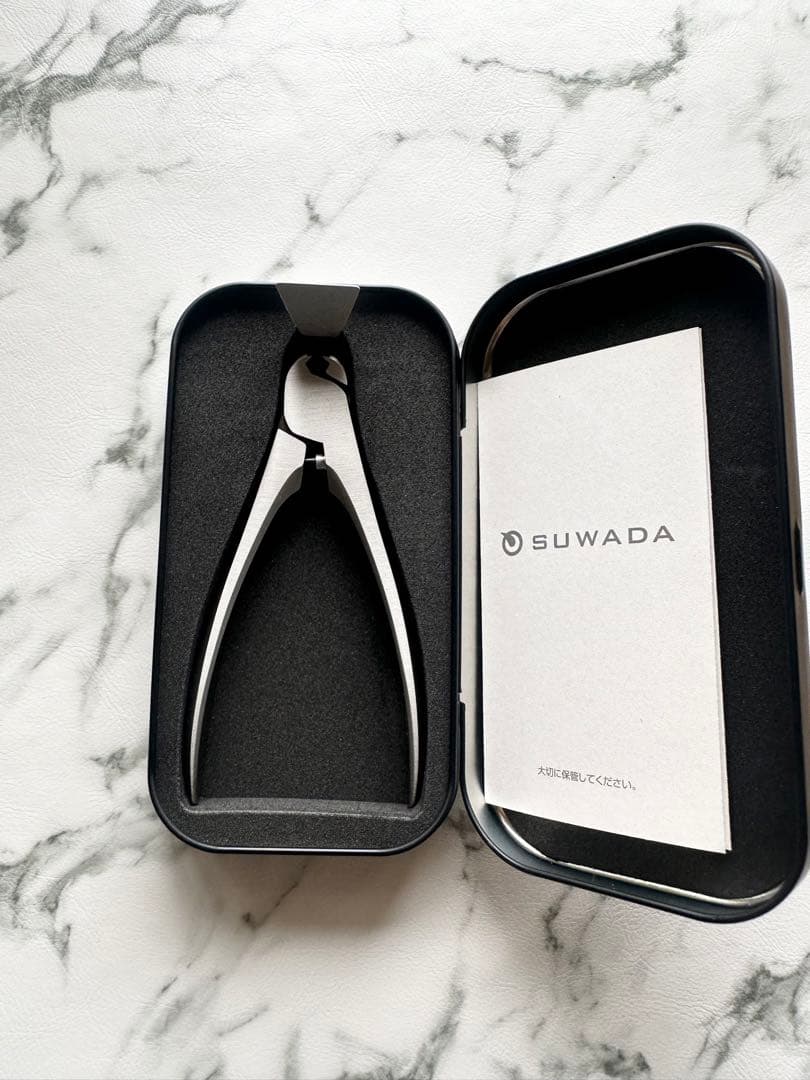 新品未使用 SUWADAスワダ 足爪用ニッパー 爪切り ブラック缶ケース付き！