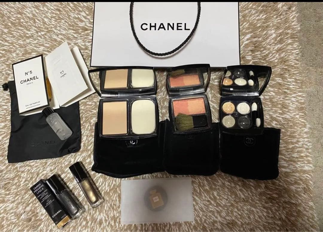 正規　CHANEL コスメ　限定アイテム　No.5 まとめ売り アクセサリーのようなルックスに心踊る。「シャネル N°5」の