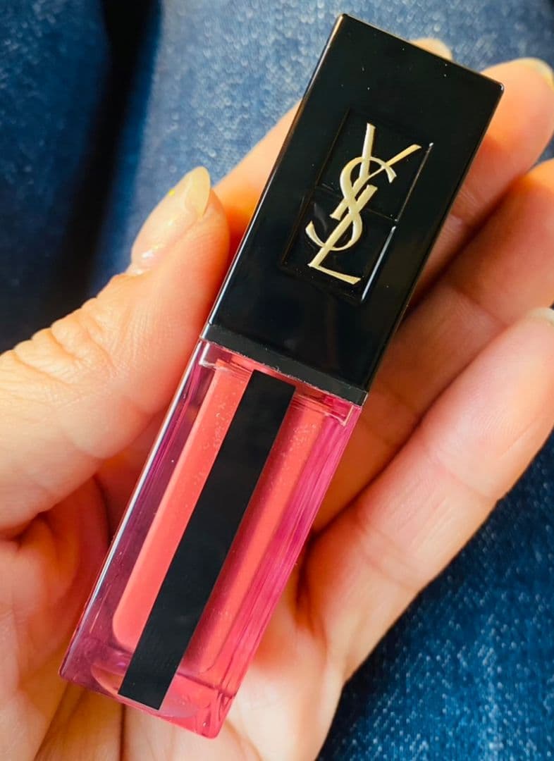 イヴ・サンローラン ルージュ ピュールクチュール ヴェルニ