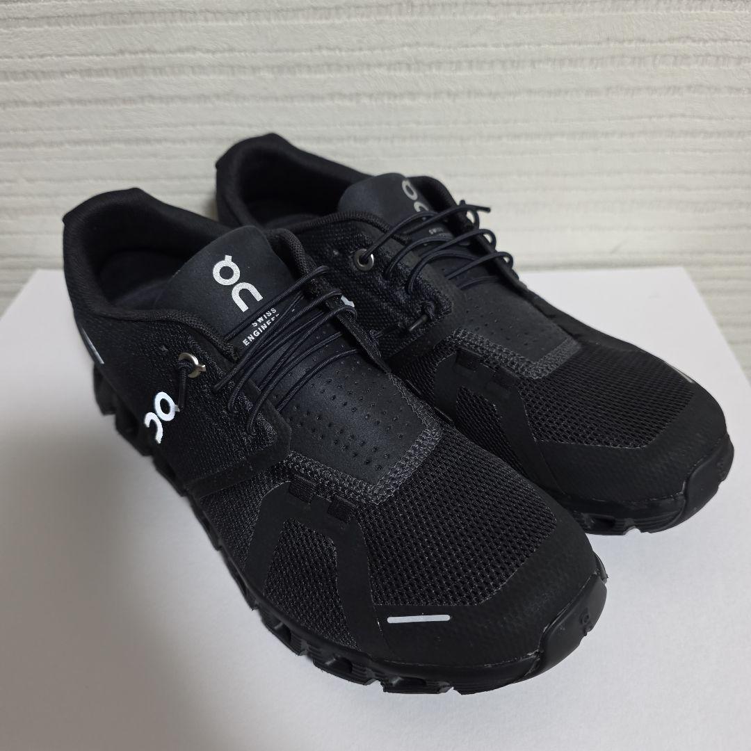 オン　On　クラウド5　ローカットスニーカー　黒　25cm