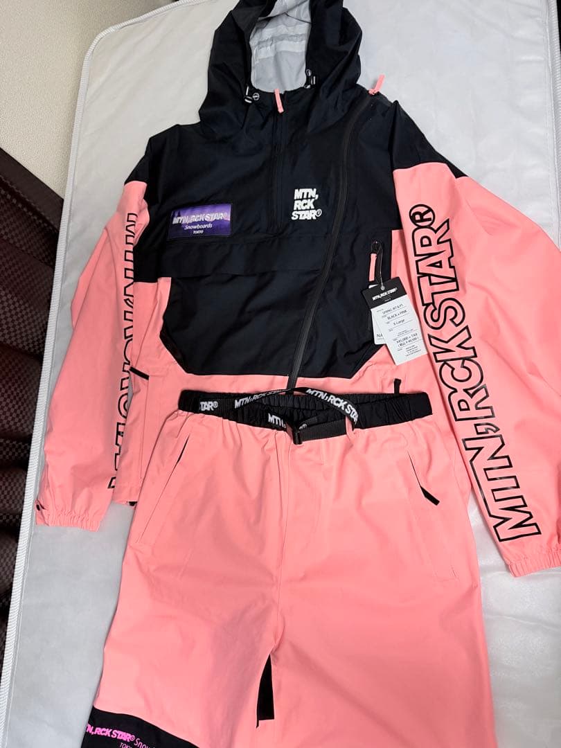 マウンテンロックスター　MTN RCK STAR スノーボードウェアセット　XL 24-25 MTN.ROCK STAR【マウンテンロックスター】HMK1 JACKET 3LAYER