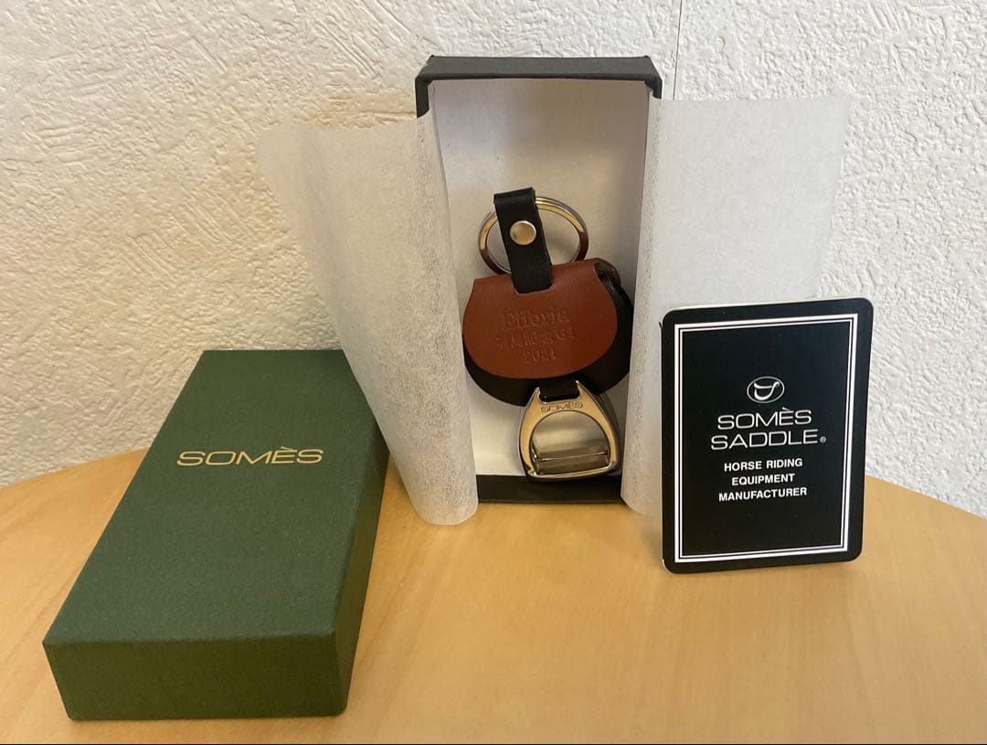 ま*ん様 ソメスサドル 有馬記念優勝記念ソメスキーチェーン エフフォーリア キー