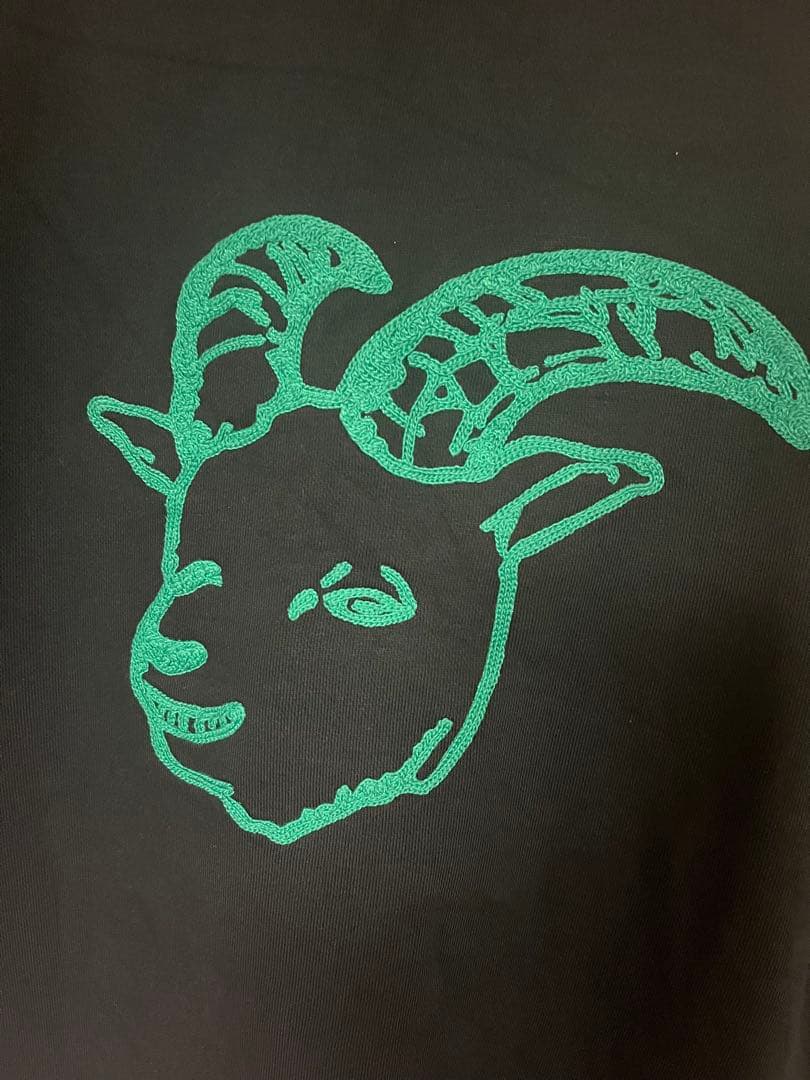 【受注生産】Chevon 谷絹茉優カラー　パーカー　フルジップ