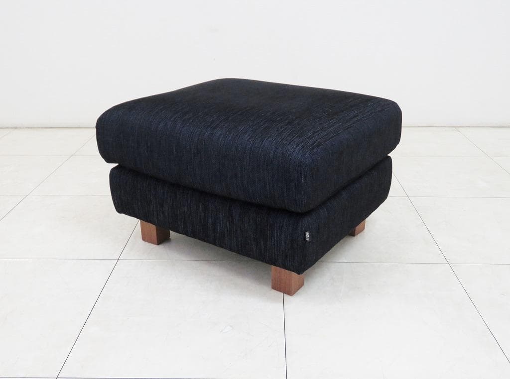 ★美品★ NOYES ノイエス オットマン スツール ファブリック ネイビー オットマンを探す：Decibelシリーズから探す | 日本を代表する国産