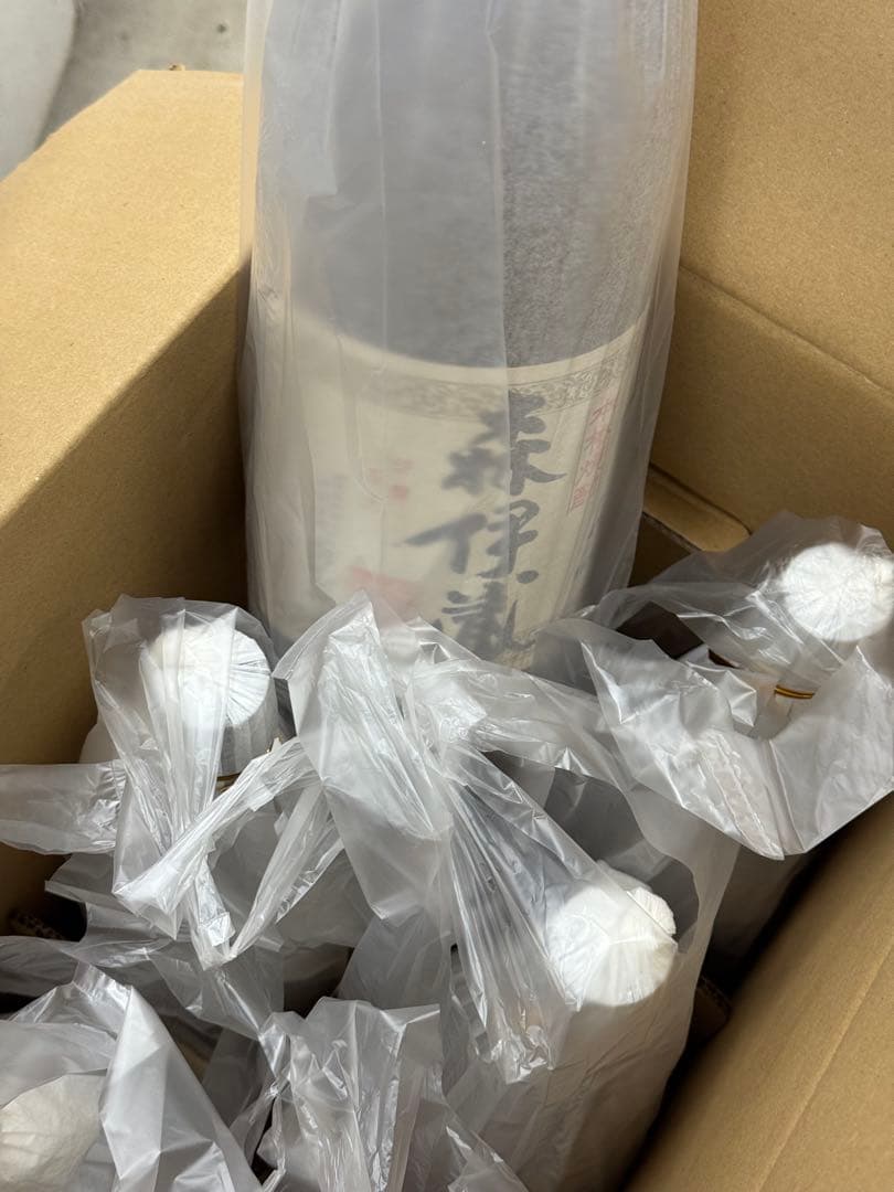 森伊蔵 1800ml 6本セット 新品未開封 芋焼酎 一升瓶 正規品 和紙 imgrc0073518565.jpg?fitin=272:272