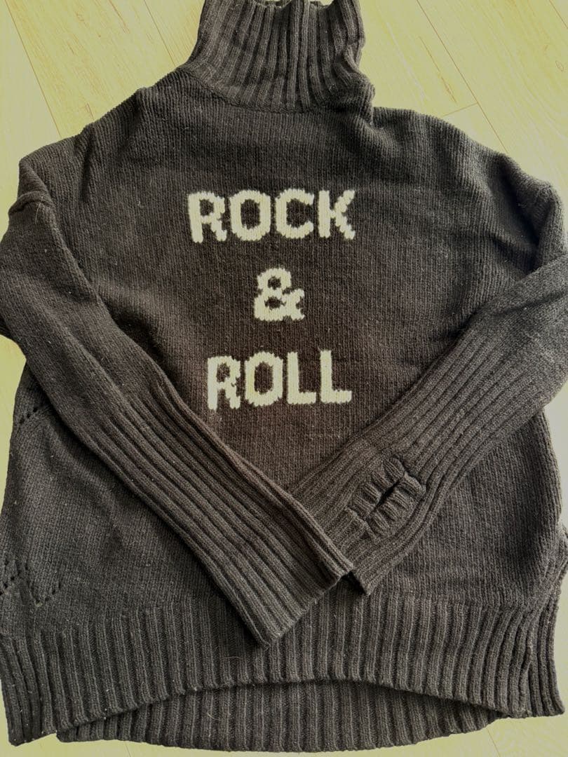 Zadig & Voltaireタートルネックニット