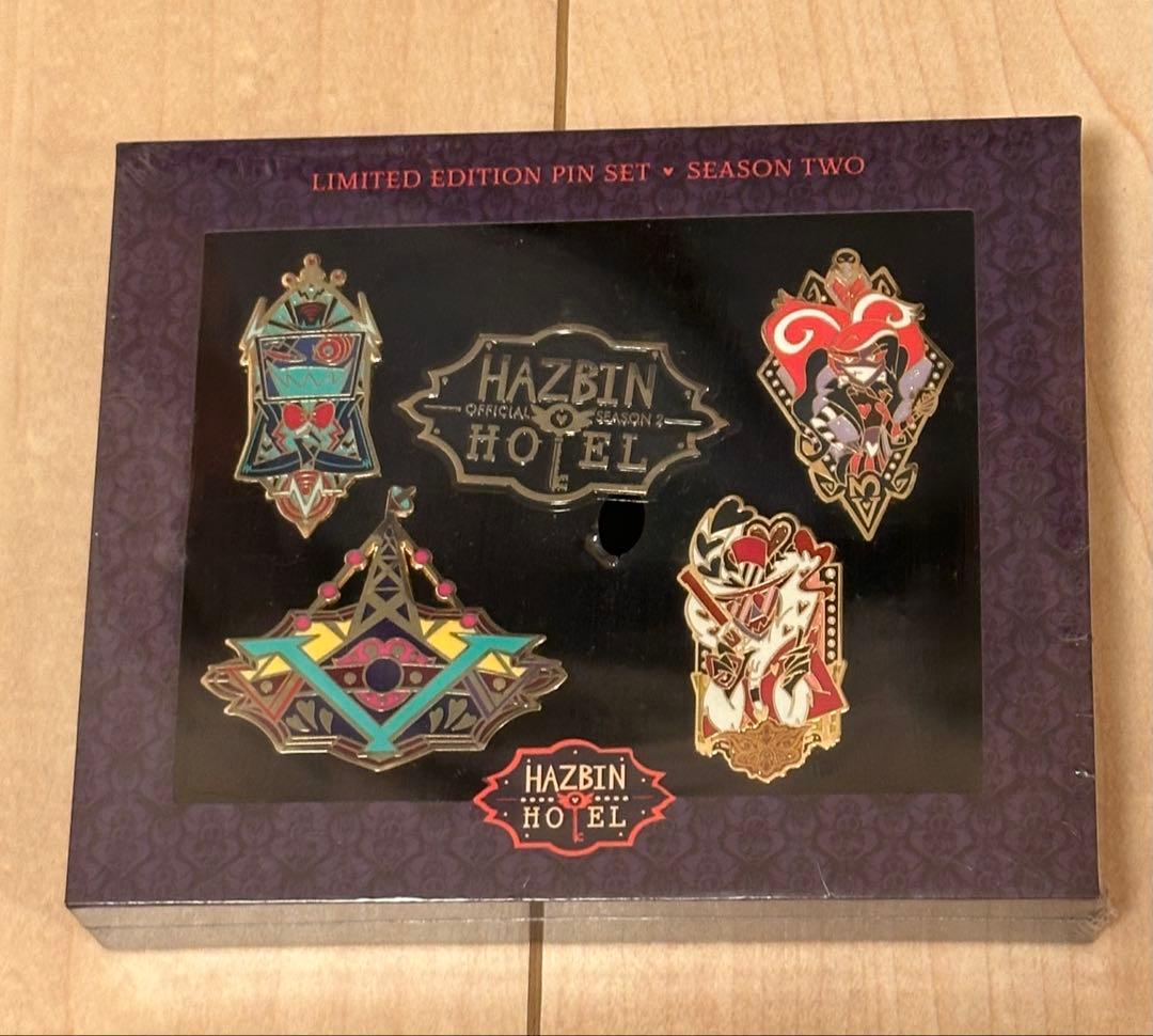 ハズビンホテル vees ピンバッジ ヴォックス Hazbinhotel ハズビンホテル「ザ・ヴィーズ」ファッションスタンディーズ - Etsy 日本