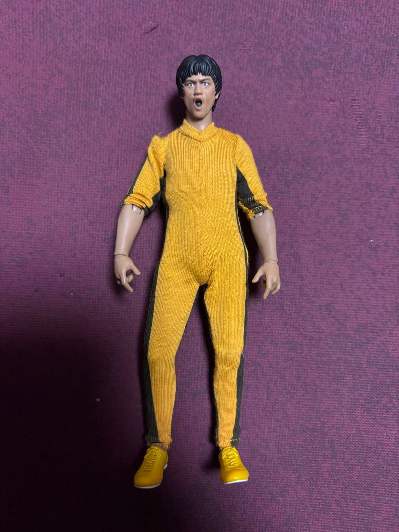 美品】即発送！ ブルース・リー風 1/12フィギュア3点セット - メルカリ