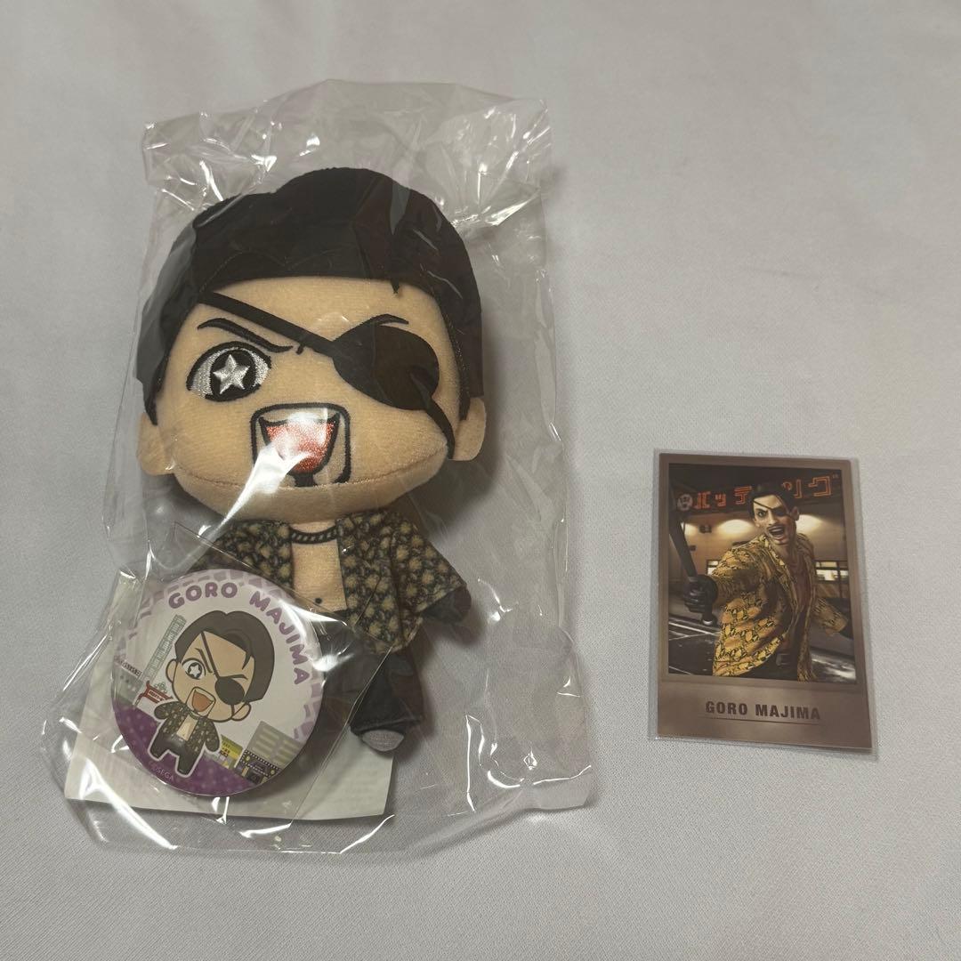 龍が如く 真島吾朗 ぬいぐるみ 缶バッジ付き Like a Dragon - メルカリ