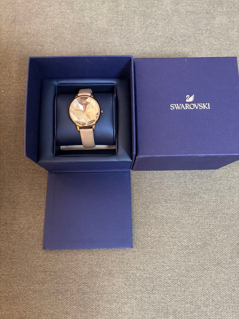 Swarovski レディース 時計 ゴールド ベージュ